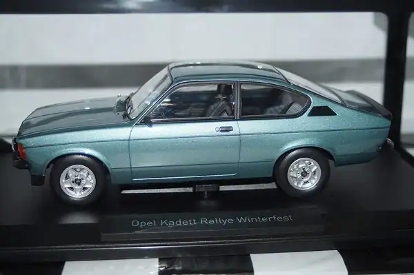 Norev opel kadett 1978 rallye winterfest 1:18 scale 183654 ltd