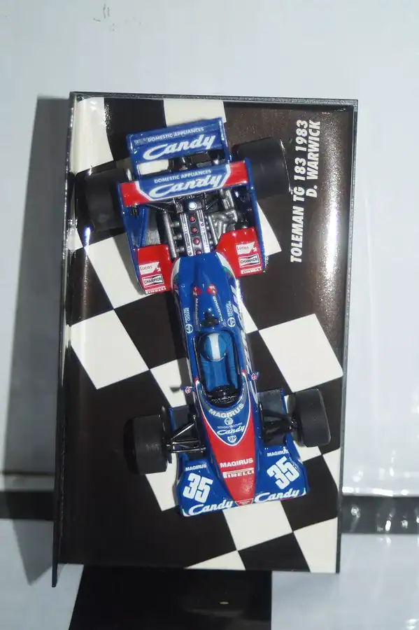 Minichamps toleman tg 183 candy 1983, d.warwick 430 830035 1:43