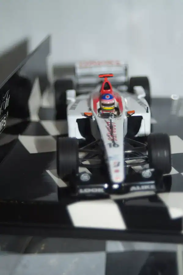 Minichamps bar honda showcar 2003 j. villeneuve 400 030086 1:43