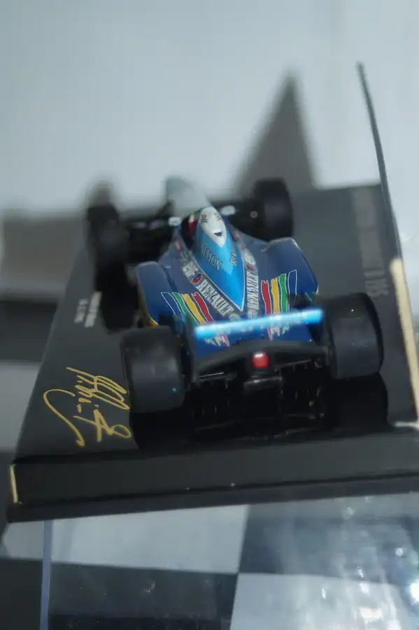 Minichamps benetton renault b 195 winner brazil 1995 510 954301 1:43