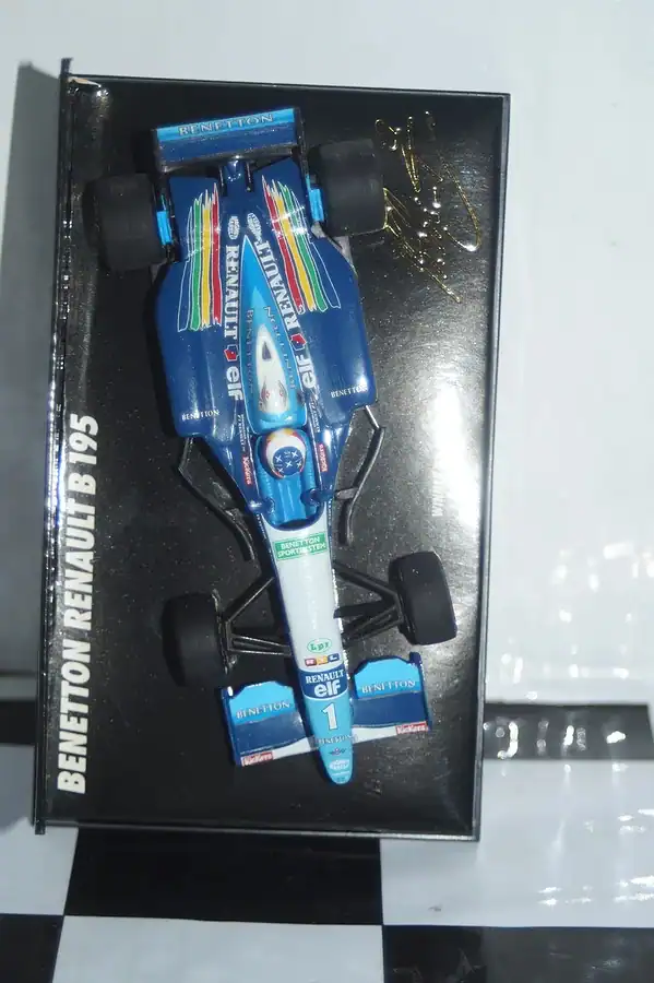 Minichamps benetton renault b 195 winner brazil 1995 510 954301 1:43