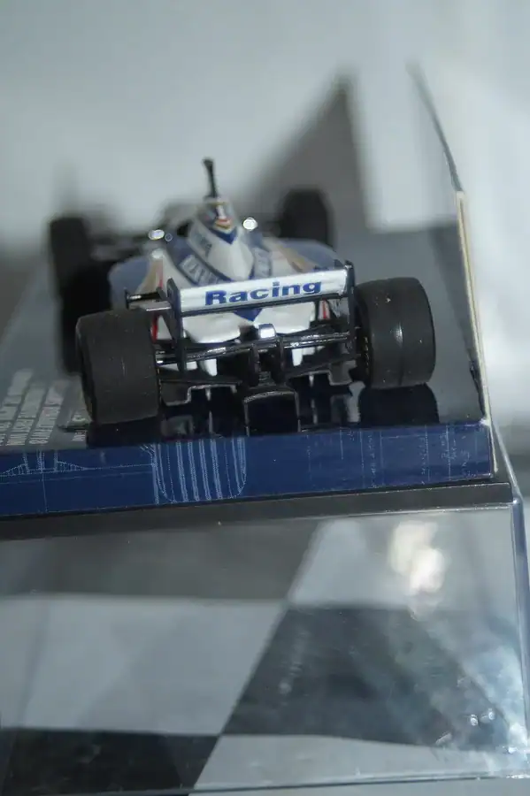 Minichamps williams renault fw18 j.villeneuve 1st win 400 960206 1:43