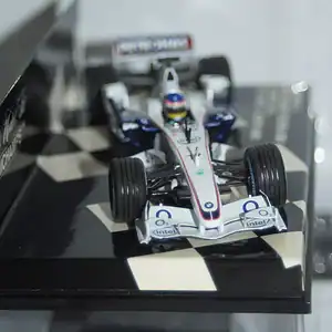 Minichamps bmw sauber f1.06 j. villeneuve 400 060117 diecast 1:43