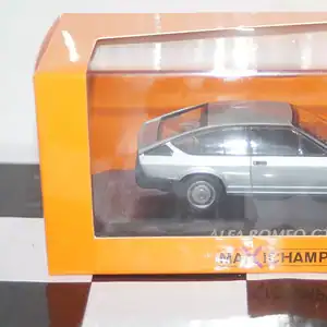 Maxichamps alfa romeo gtv 6 1983 silver 1:43 940 120141