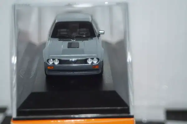 Maxichamps alfa romeo gtv 6 1983 silver 1:43 940 120141
