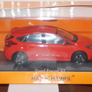 Maxichamps ford focus st 2011 red 1:43 940 081900