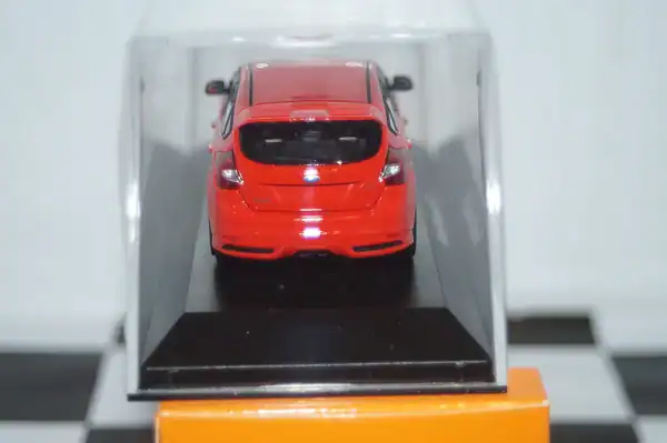 Maxichamps ford focus st 2011 red 1:43 940 081900