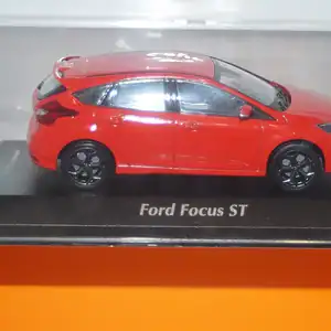 Maxichamps ford focus st 2011 red 1:43 940 081900