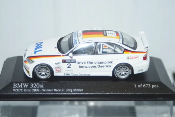 Minichamps bmw 320si germany wtcc brno 2007 #2 muller 1:43, 400 072602