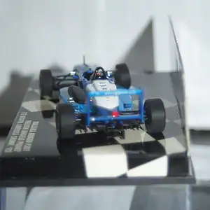 Minichamps dallara mugen f301, n.piquet 400 020333 1:43
