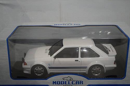 Model car group ford escort rs turbo 1985 white 1/18th mcg18419