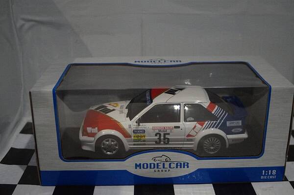 Model car group ford escort rs turbo hunstruck rally 1/18th mcg18422