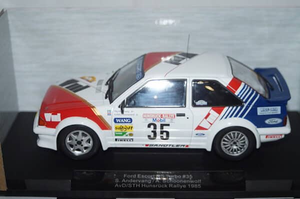 Model car group ford escort rs turbo hunstruck rally 1/18th mcg18422
