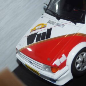 Model car group ford escort rs turbo hunstruck rally 1/18th mcg18422