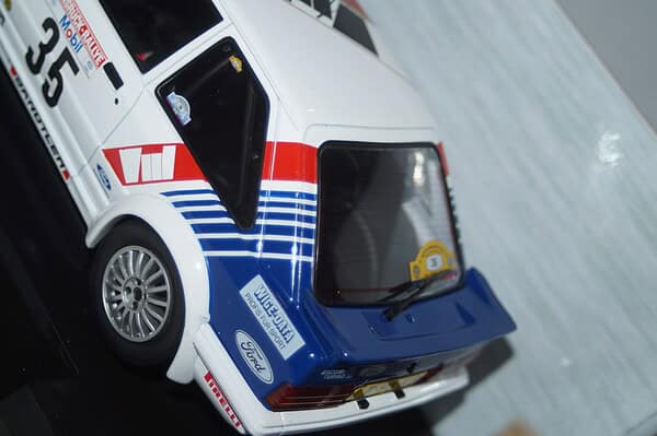 Model car group ford escort rs turbo hunstruck rally 1/18th mcg18422