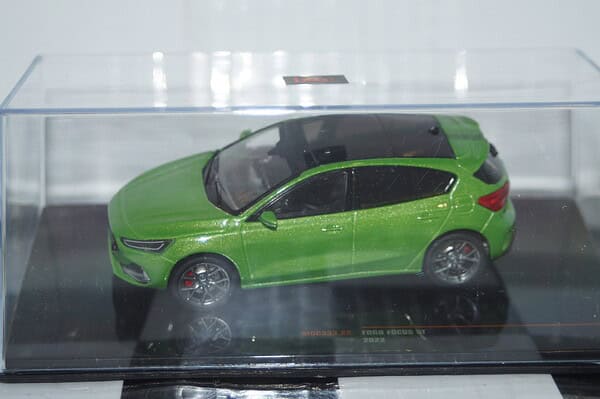 Ixo ford focus st 2022 green 1:43 moc333.22