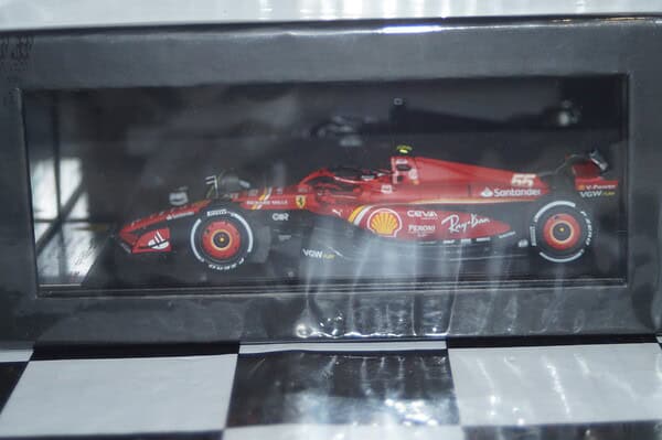 Looksmart ferrari sf-24 australian gp 2024 #55 winner c.sainz 1:43 lsf1059