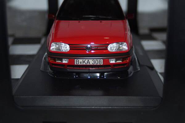 Norev volkswagen golf mk3 gti 1996 20yrs anniversary 1:18 scale 188418