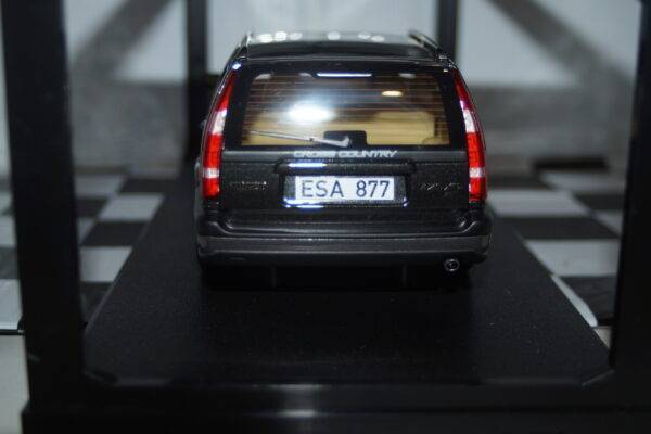 Cult scale models volvo v70 xc cross country black 96-99 1:18 cml181-4