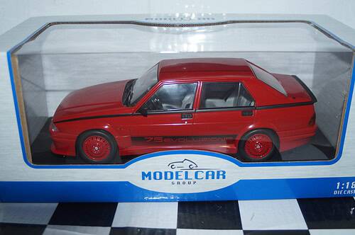 Model car group alfa romeo 75 evolutione 1987 red mcg18428 1:18