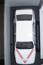 Model car group alfa romeo 75 evolutione 1987 white mcg18430 1:18