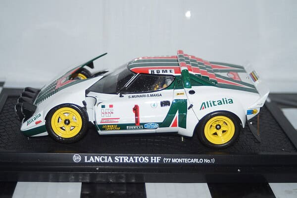 Kyosho lancia stratos 1977 monte carlo 1:18 diecast 08132a spares or repair