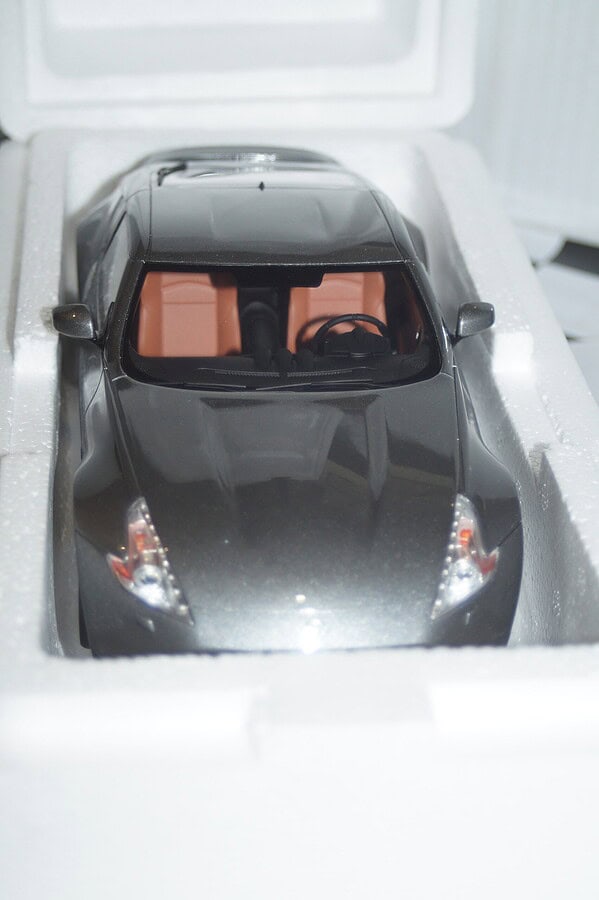Otto nissan 370z in grey 1:18 ot465