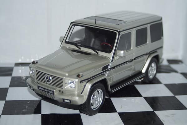 Otto mercedes g class in silver 1:18 ot1126