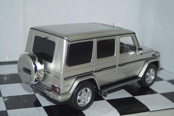 Otto mercedes g class in silver 1:18 ot1126