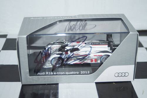 Spark audi r18 e-tron quattro, 2012 (signed)(dealer) 502.12.002.13 1:43