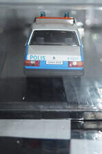 Premium x volvo 740 stockholm police 1985 1:43 diecast prd439