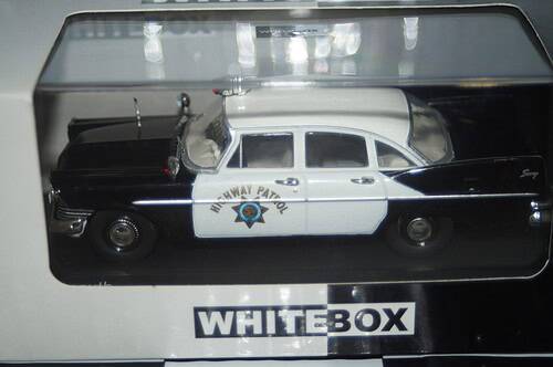 Whitebox pontiac chieftain police 1954 diecast 1/43 scale