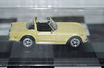 Vanguards triumph tr5 jasmine yellow va11509 1:43