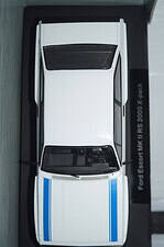 Model car group ford escort mk2 rs2000 x-pack white & blue mcg18350