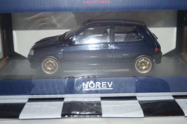 Norev renault clio williams 1993 in blue 1:18 scale 185230