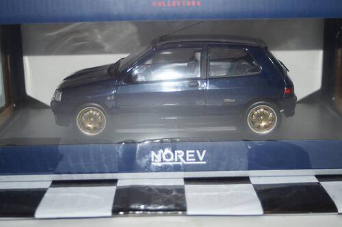 Norev renault clio williams 1993 in blue 1:18 scale 185230