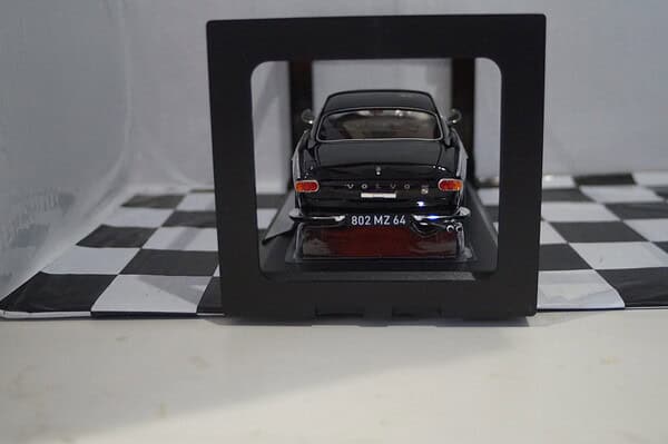 Norev volvo 1800 s 1967 black 1:18 scale 188703 ltd 343/400