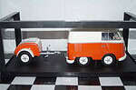 Solido volkswagen kool kombi 2023 in orange and white with trailer  1:18 s1810902