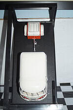 Solido volkswagen kool kombi 2023 in orange and white with trailer  1:18 s1810902