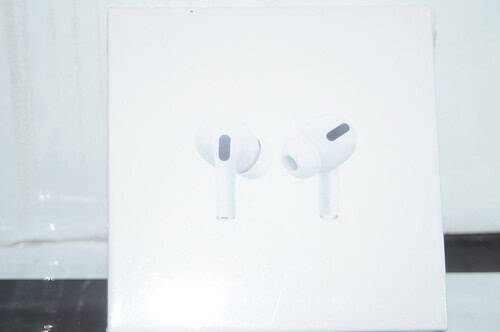 Apple airpods pro -still sealed