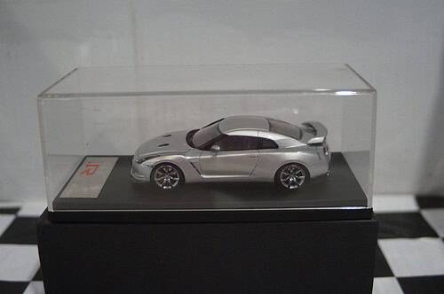 Hpi nissan gt-r (r350) ultimate metal silver ref 8404 1:43