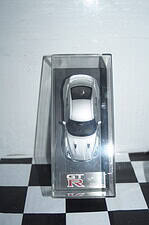 Hpi nissan gt-r (r350) ultimate metal silver ref 8404 1:43