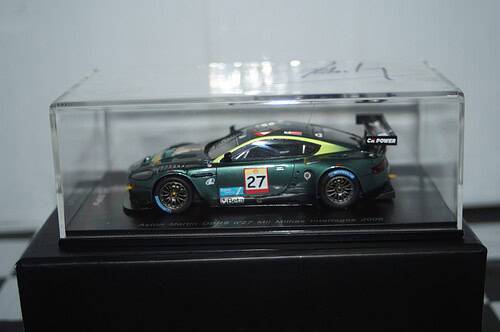 Spark aston martin dbr9 #27 interlagos 2006 ref s1202 (signed) in 1:43