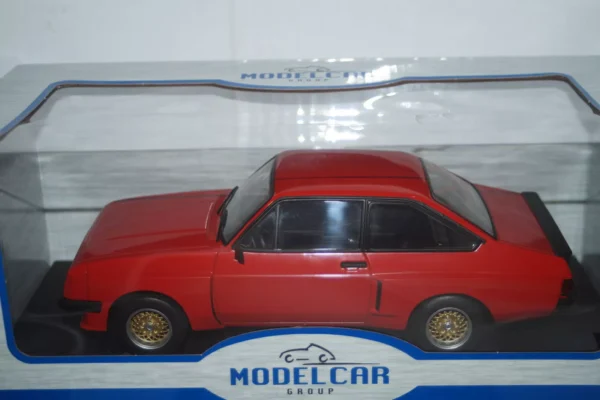 Model car group ford escort mk2 rs2000 x-pack  red mcg18352