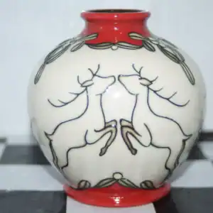 Moorcroft stag christmas reindeer vase 11cm unboxed man 2009