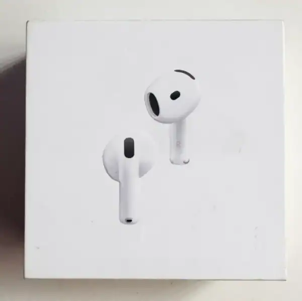 Apple airpods 4 with active noise cancellation -still sealed