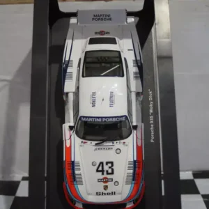 Werk83 porsche 935 moby dick 3.2 twin turbo #43 lemans 1:18 ref w18040001