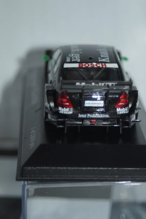 Minichamps mercedes c-class 2004 dtm #7 g.paffett (signed) 400 043407