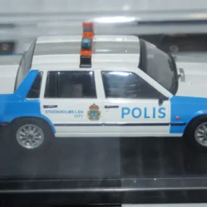 Premium x volvo 740 stockholm police 1985 1:43 diecast prd439