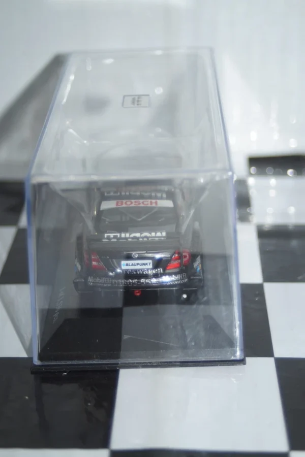 Minichamps mercedes clk coupe 2004 dtm b.maylander 400 043321